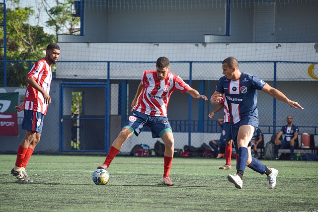 哈登带伤斩获40分！快船胜尼克斯 晋级西部第6.